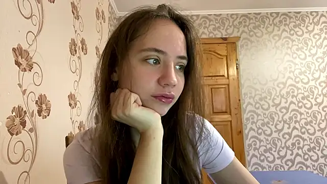 Snapshot of ChandaApplin chatting on 12/05/25, 07:17 ChandaApplin online show from 12/05/25, 07:17