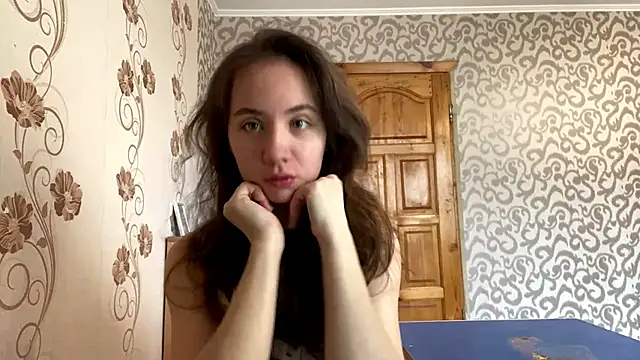 Snapshot of ChandaApplin chatting on 12/15/25, 09:02 ChandaApplin online show from 12/15/25, 09:02