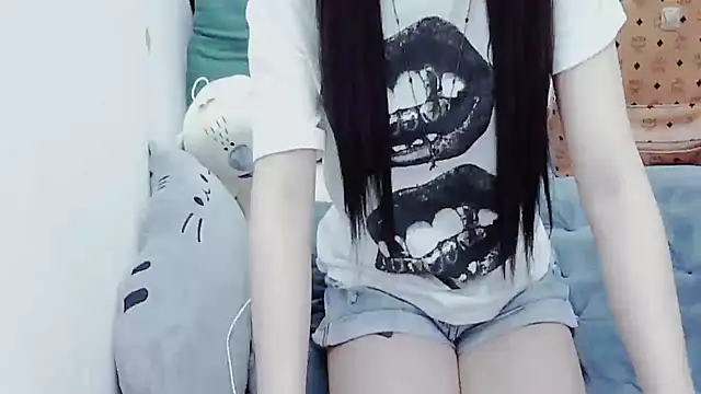 Snapshot of Alice-Hot88 chatting on 11/26/25, 12:28 Alice-Hot88 online show from 11/26/25, 12:28