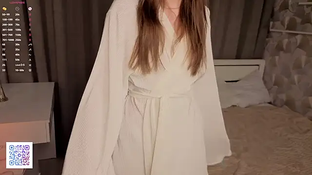 Snapshot of NeliaVandresar chatting on 12/15/25, 04:17 NeliaVandresar online show from 12/15/25, 04:17