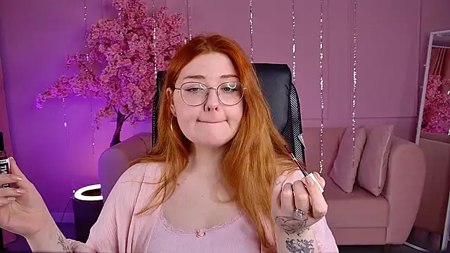 Snapshot of StaceyJensen chatting on 03/16/26, 01:37 StaceyJensen online show from 03/16/26, 01:37
