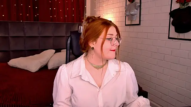 Snapshot of StaceyJensen chatting on 03/28/26, 01:22 StaceyJensen online show from 03/28/26, 01:22