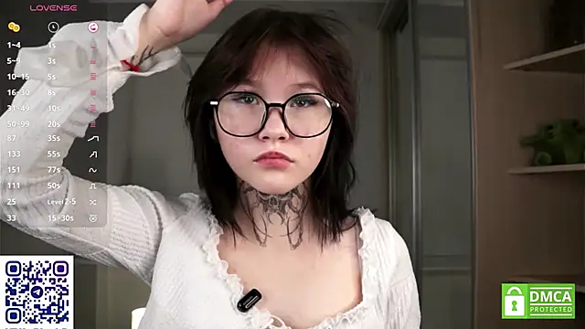 Snapshot of CaroleMyers chatting on 11/30/25, 06:12 CaroleMyers online show from 11/30/25, 06:12