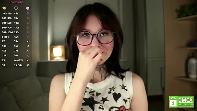 Snapshot of CaroleMyers chatting on 12/15/25, 07:18 CaroleMyers online show from 12/15/25, 07:18