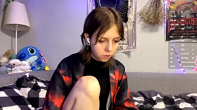 FairyLuna online show from 12/04/25, 07:11