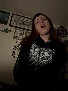 ashtrayhaterz online show from 11/23/25, 01:33