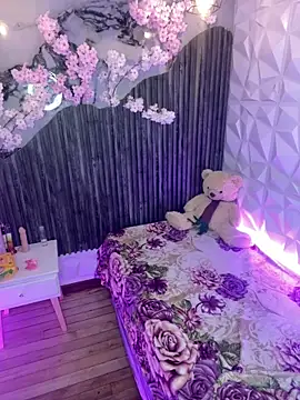 Snapshot of Kitty_Bms_ chatting on 12/13/25, 07:53 Kitty Bms online show from 12/13/25, 07:53