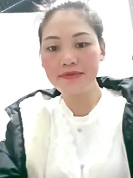 lynae-0 online show from 12/04/25, 11:24