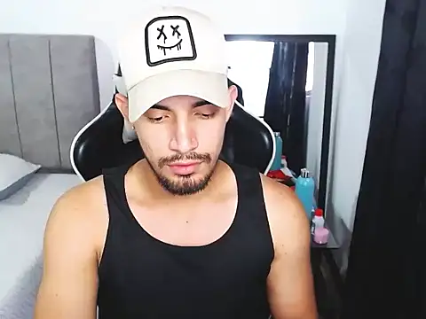 Snapshot of miller_cuper chatting on 12/14/25, 02:55 miller cuper online show from 12/14/25, 02:55