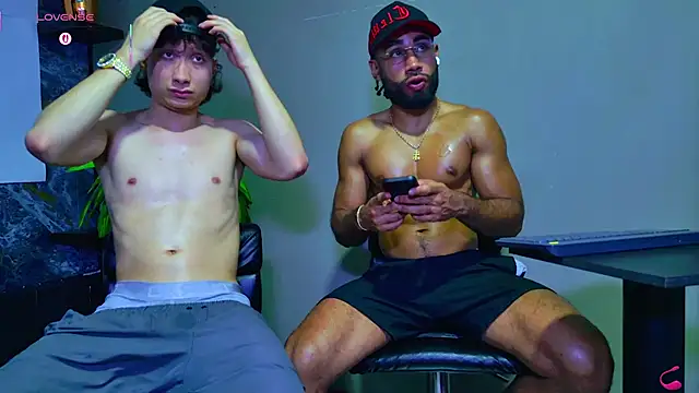 Luca Fuego online show from 12/04/25, 03:38