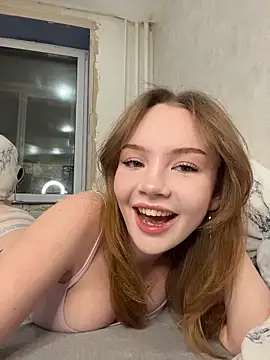 Snapshot of feral__berryss chatting on 11/30/25, 03:38 feral berryss online show from 11/30/25, 03:38