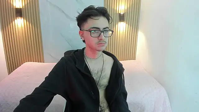 Snapshot of Im_Dayros chatting on 11/25/25, 10:10 Im Dayros online show from 11/25/25, 10:10