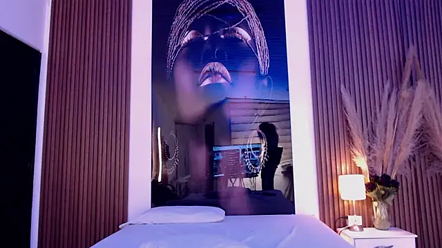 Snapshot of MiticaBrennet_ chatting on 12/03/25, 03:25 MiticaBrennet online show from 12/03/25, 03:25