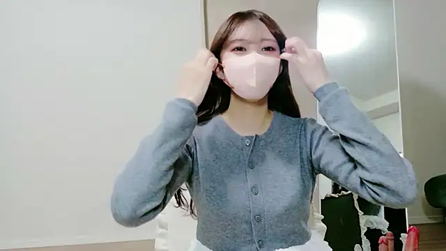 alicechan v online show from 06/19/26, 11:25
