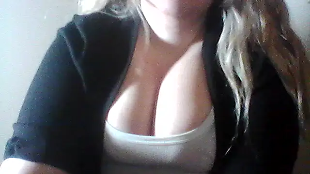 Snapshot of BelladonnaSkye chatting on 12/02/25, 08:26 BelladonnaSkye online show from 12/02/25, 08:26