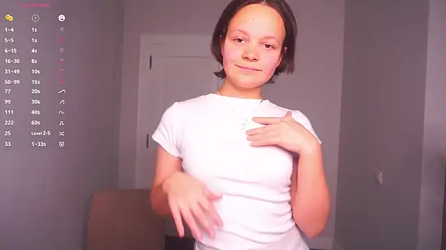 Snapshot of MerriCarros chatting on 11/25/25, 09:20 MerriCarros online show from 11/25/25, 09:20