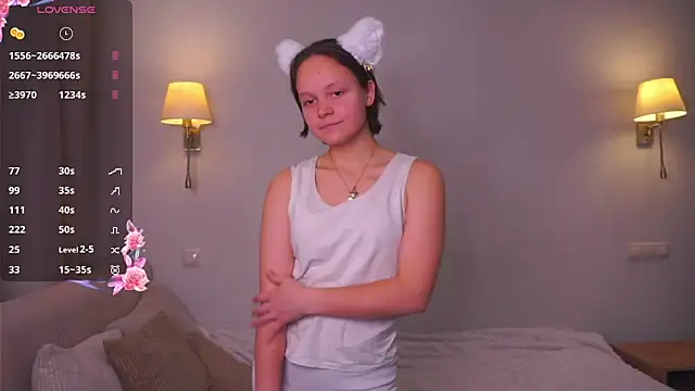 Snapshot of MerriCarros chatting on 12/05/25, 10:13 MerriCarros online show from 12/05/25, 10:13