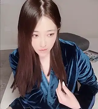 clara-cc online show from 02/14/26, 04:59