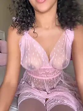 Snapshot of Kiki_hammyy chatting on 11/29/25, 12:35 Kiki hammyy online show from 11/29/25, 12:35