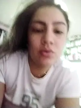 Snapshot of Ariana_Blaze1 chatting on 12/04/25, 10:40 Ariana Blaze1 online show from 12/04/25, 10:40