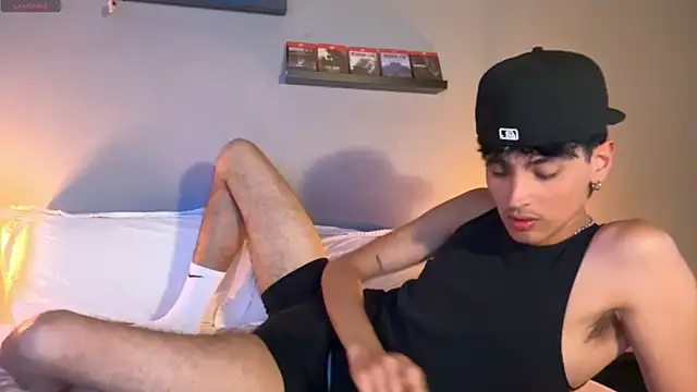 Snapshot of noxnude chatting on 06/10/26, 10:08 noxnude online show from 06/10/26, 10:08