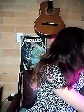 Snapshot of JennBenett_ chatting on 12/04/25, 11:52 JennBenett online show from 12/04/25, 11:52