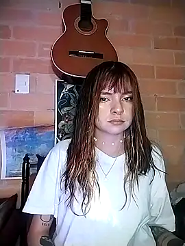 Snapshot of JennBenett_ chatting on 12/05/25, 01:47 JennBenett online show from 12/05/25, 01:47