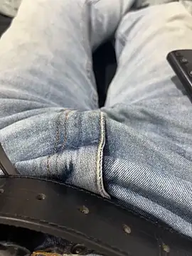 Snapshot of Daisuke_01 chatting on 12/03/25, 03:36 Daisuke 01 online show from 12/03/25, 03:36