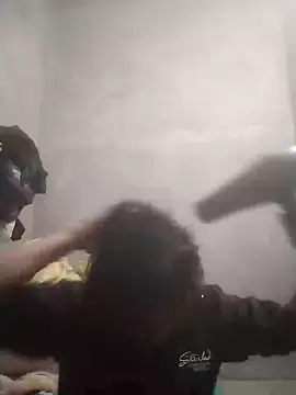 Snapshot of meganmeo chatting on 11/26/25, 11:44 meganmeo online show from 11/26/25, 11:44