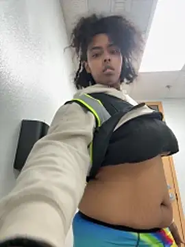 Snapshot of seductivefreak7 chatting on 12/14/25, 02:00 seductivefreak7 online show from 12/14/25, 02:00