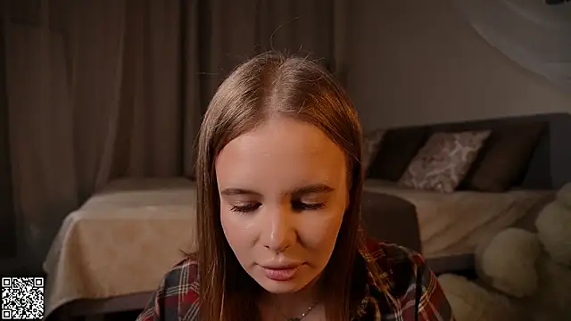 Snapshot of iamclaire chatting on 11/30/25, 08:35 iamclaire online show from 11/30/25, 08:35