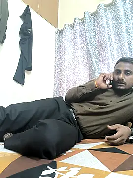 Snapshot of aryaaap chatting on 12/05/25, 10:35 aryaaap online show from 12/05/25, 10:35