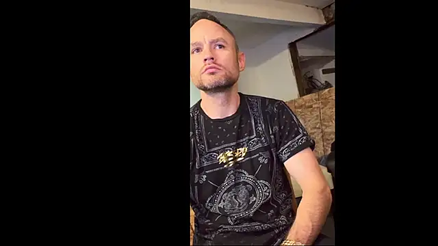 famous1tad online show from 06/12/26, 04:22