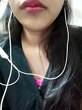 simmi02 online show from 12/01/25, 07:41