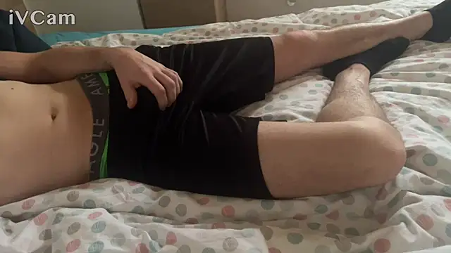 Snapshot of nightbound99 chatting on 12/14/25, 12:10 nightbound99 online show from 12/14/25, 12:10