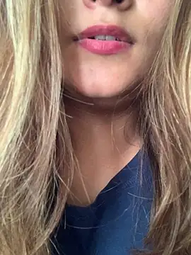 Snapshot of hotladki5 chatting on 12/14/25, 07:14 hotladki5 online show from 12/14/25, 07:14