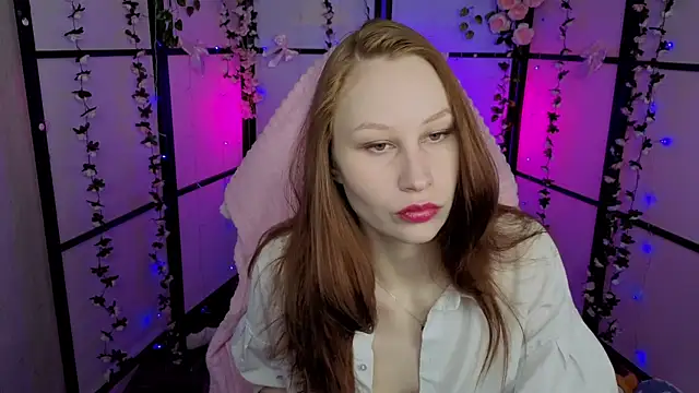 Snapshot of JoanFlare chatting on 12/02/25, 12:32 JoanFlare online show from 12/02/25, 12:32