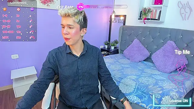 Snapshot of Juaan_Diick chatting on 12/01/25, 05:51 Juaan Diick online show from 12/01/25, 05:51