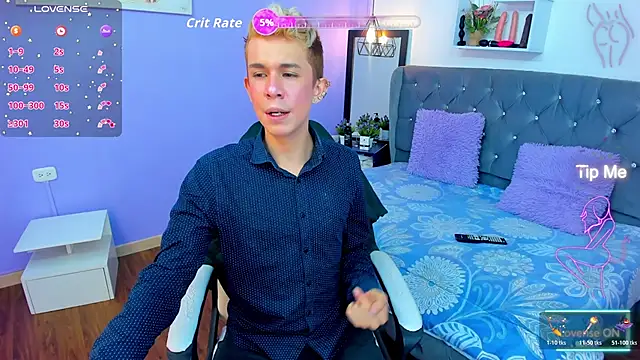 Snapshot of Juaan_Diick chatting on 12/03/25, 02:04 Juaan Diick online show from 12/03/25, 02:04