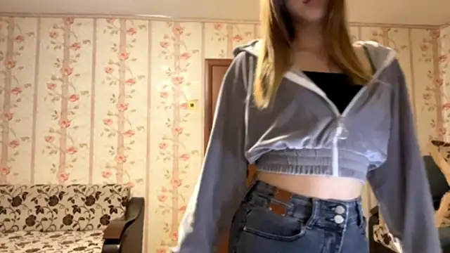 Snapshot of Katebarbie chatting on 12/02/25, 12:54 Katebarbie online show from 12/02/25, 12:54