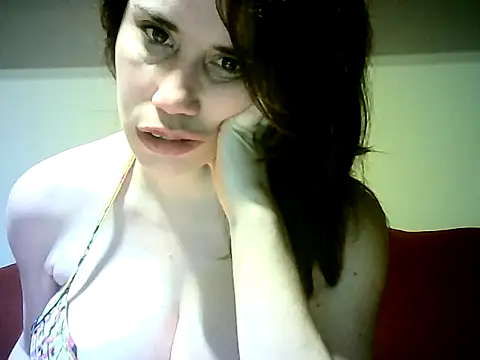 Snapshot of atenea1991 chatting on 11/26/25, 10:16 atenea1991 online show from 11/26/25, 10:16