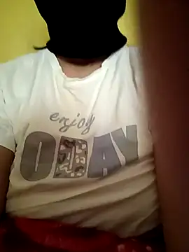 Snapshot of Era_90 chatting on 12/05/25, 02:25 Era 90 online show from 12/05/25, 02:25