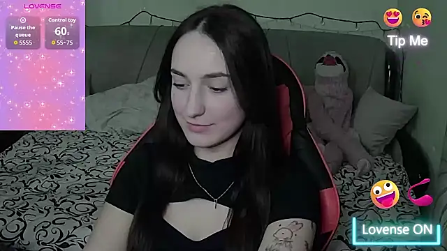 Snapshot of Star_Kate chatting on 11/24/25, 07:24 Star Kate online show from 11/24/25, 07:24