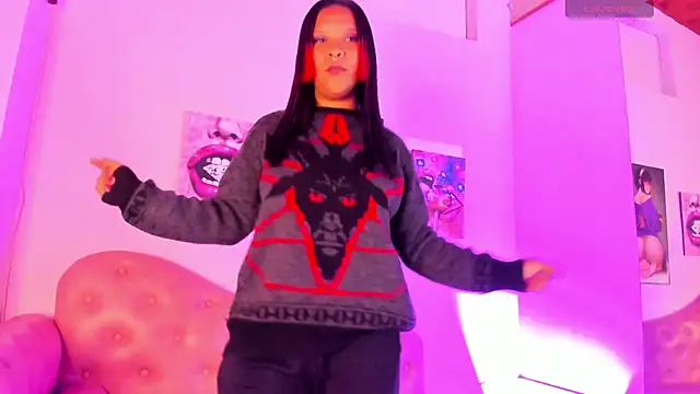 Snapshot of A_Good_Witch chatting on 12/04/25, 12:36 A Good Witch online show from 12/04/25, 12:36