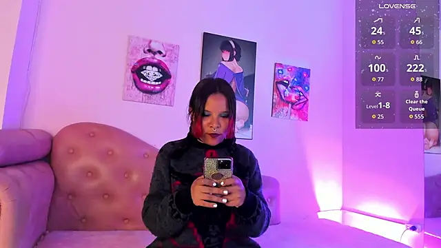 Snapshot of A_Good_Witch chatting on 12/05/25, 12:47 A Good Witch online show from 12/05/25, 12:47