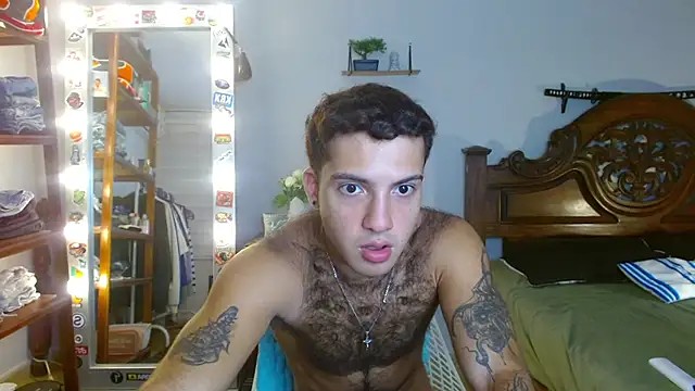 Snapshot of oceanboy_vibe chatting on 12/04/25, 09:45 oceanboy vibe online show from 12/04/25, 09:45