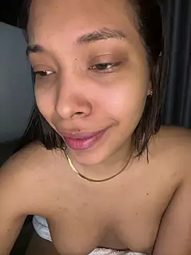 KarolRojas 22 online show from 05/31/26, 07:59