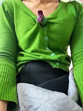 Snapshot of LianLaz chatting on 11/24/25, 08:14 LianLaz online show from 11/24/25, 08:14