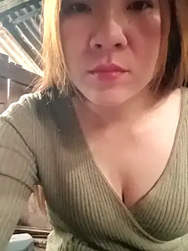 Snapshot of Lily-ross22 chatting on 12/03/25, 04:20 Lily-ross22 online show from 12/03/25, 04:20