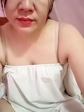 Lily-ross22 online show from 07/28/26, 03:32
